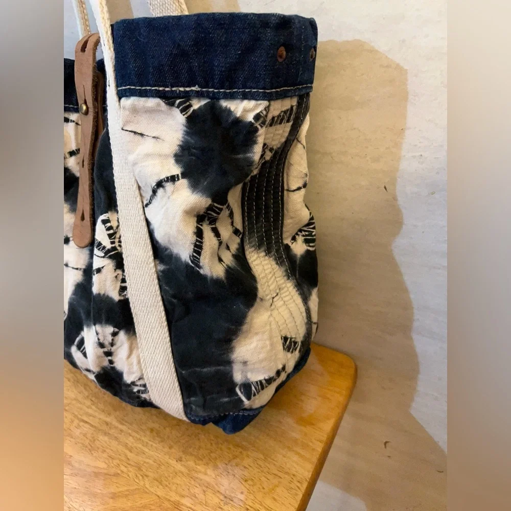 Hyena indigo tie-dye (shibori) pattern on canvas leather strap closure